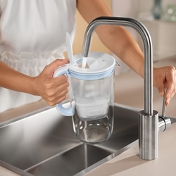 Filtrační konvice Brita skleněná 2,5l